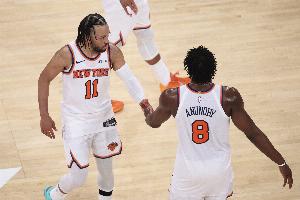 白巧克力:我曾觉得FMVP是布伦森 但OG·阿努诺比也值得配图